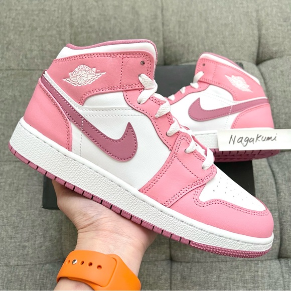 🌸 Nike air Jordan 1 Retro mid pastel pink white shoes (big kids) - Picture 2 of 6